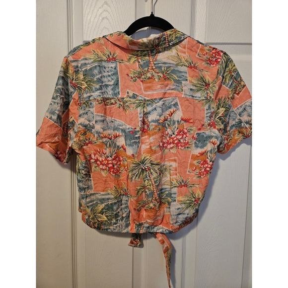 NWT American Eagle Tie Front Shirt S Pink Tropical Aloha Print Vacation Resort - Picture 6 of 7